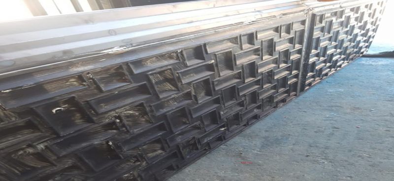Domino Desenli Beton Duvar